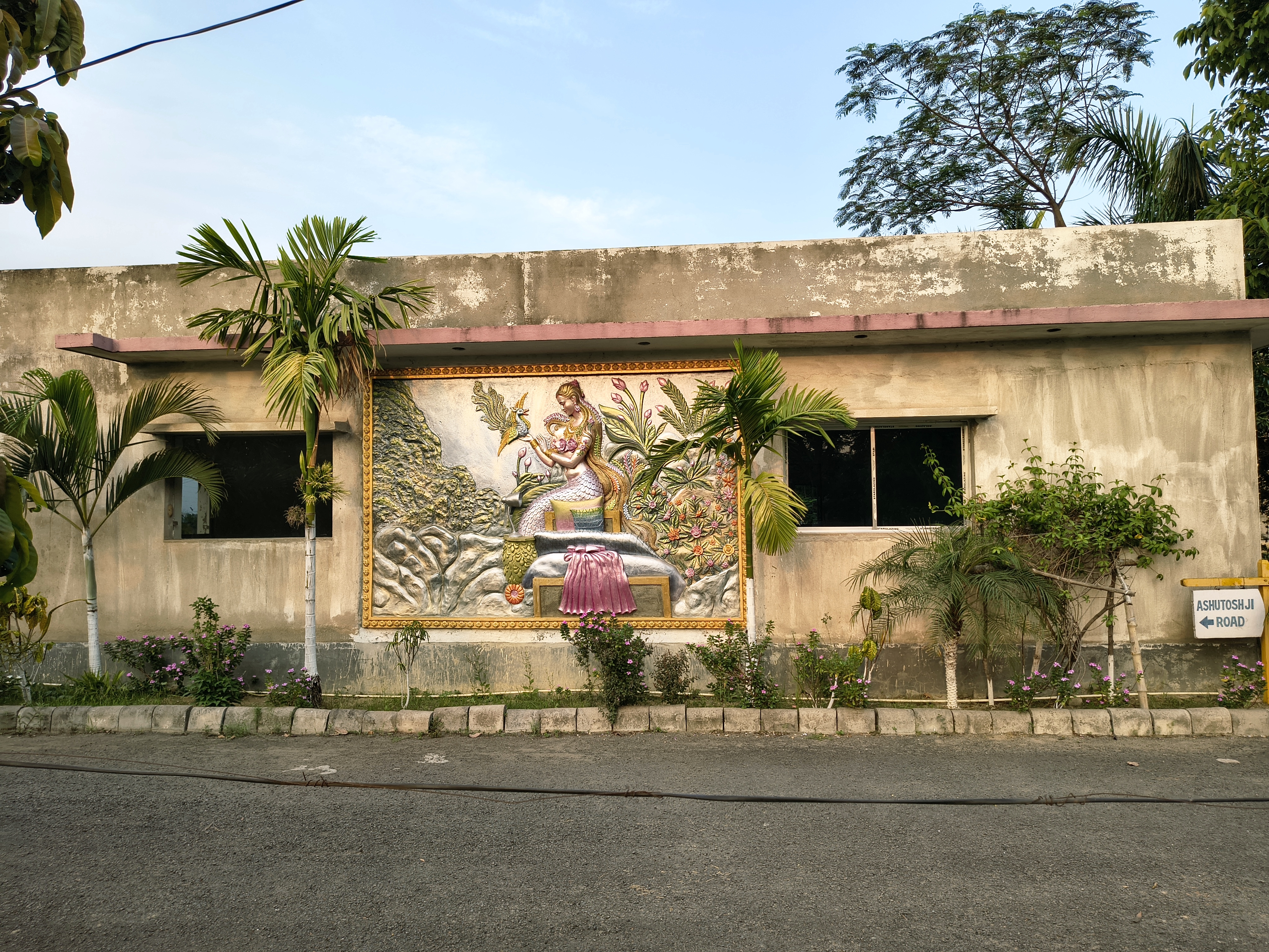 Glasshouse - Smart Resort Durgapur